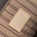 Louis Vuitton Mezzo M47134 Brown